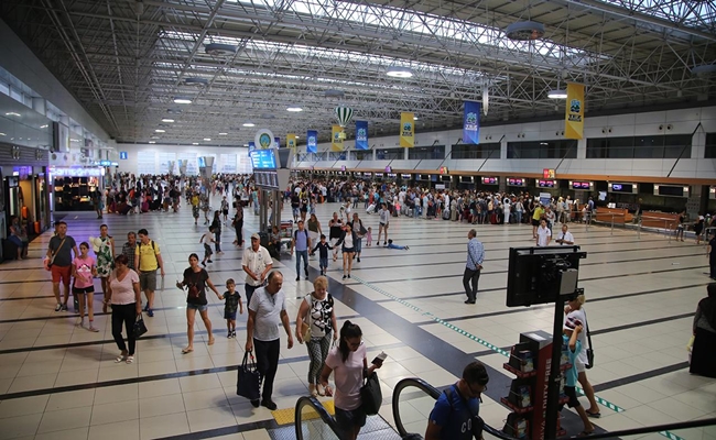 Antalya Havaalanına Yakın Aile İçin Konaklama 